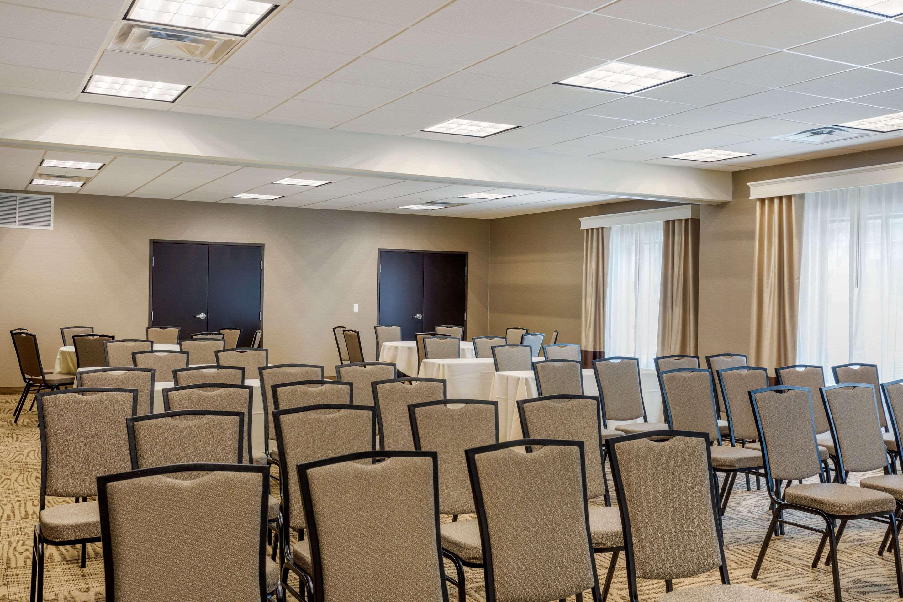 Comfort Inn & Suites Schenectady - Scotia Экстерьер фото